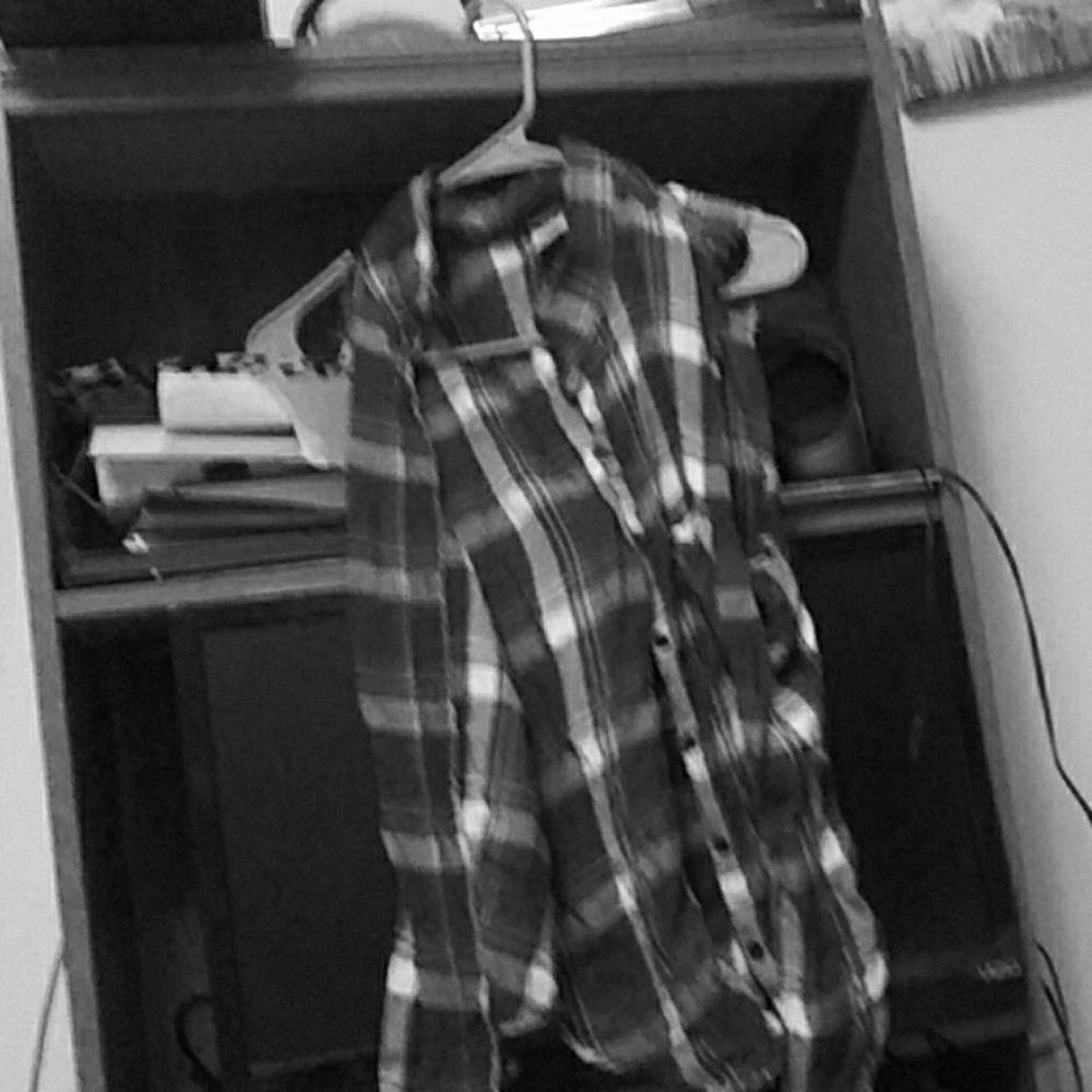 Collared plaid halter top, button up